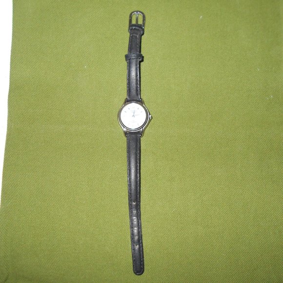 GEOFFREY BEENE Watch Leather Band - NEW BATTERY - Picture 2 of 7